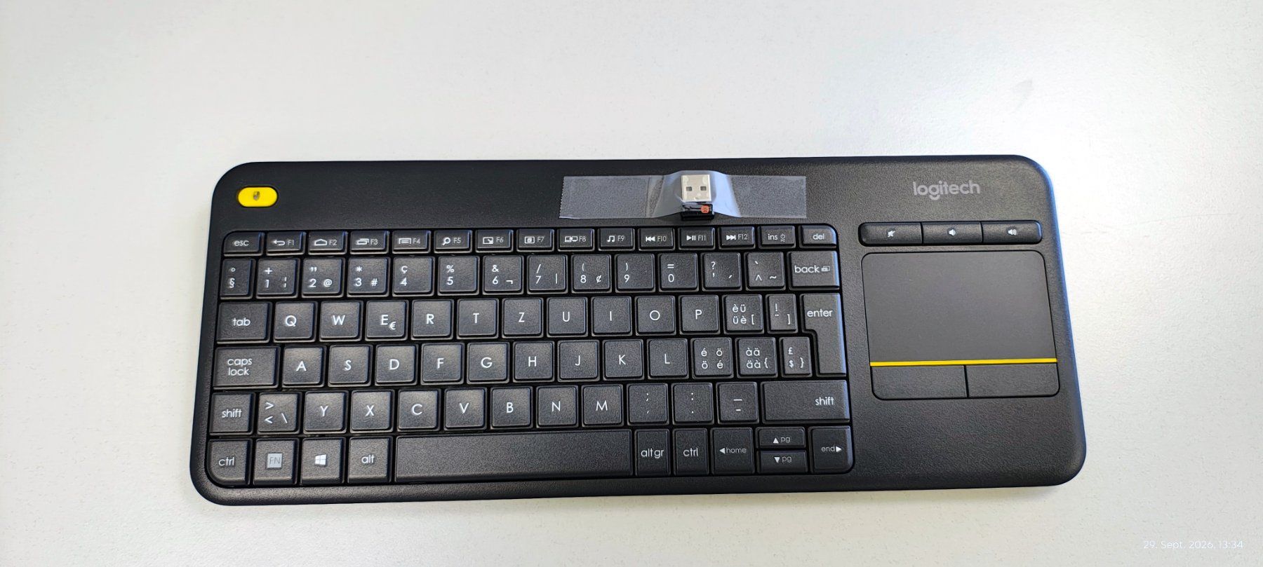 Logitech Tastiere: Logitech K400 Plus Tastatur kabellos – Usato da Bülach venduto da Surbetone