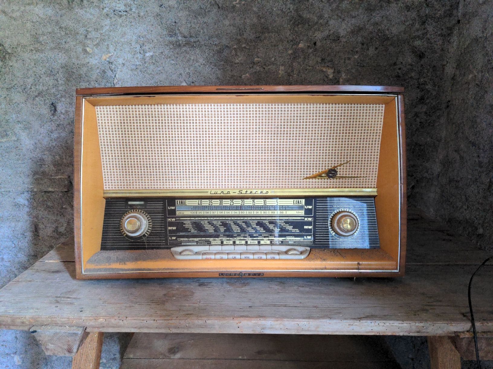 Sistemi audio & multimediali: Luna Stereo antike Stereoanlage – Difettoso da Delémont venduto da Fiolle
