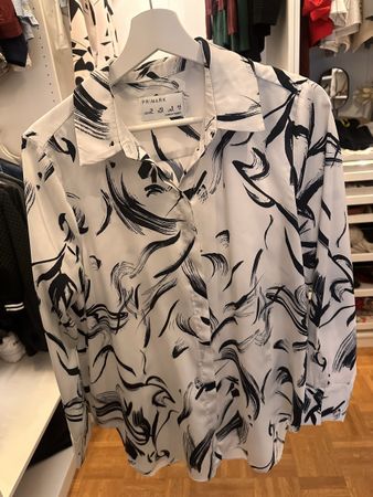 Primark Bluse, Gr. 40, weiss mit Muster, Top Zustand!