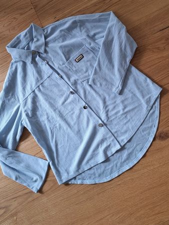 Hemdbluse hellblau Grösse S gerippt neu