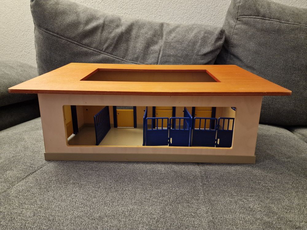  Alter Schleich Holz Pferdestall (Gebraucht) in Root für CHF 1 – mit Bildidee 