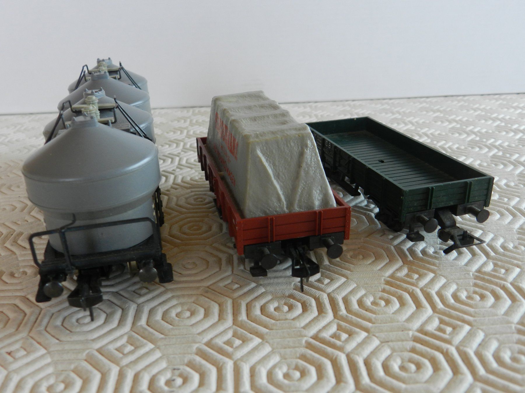Fleischmann Modelleisenbahnen: H0 DC Fleischmann Güterwagen DB 3 St – Gebraucht aus Arzier-Le Muids von elocin83 1