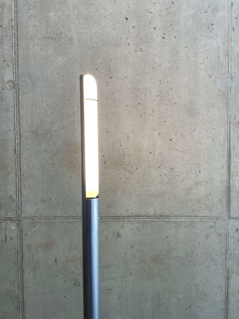 Baltensweiler Lampade: Baltensweiler Stehleuchte HS – Usato da Zürich venduto da starch.studio 5