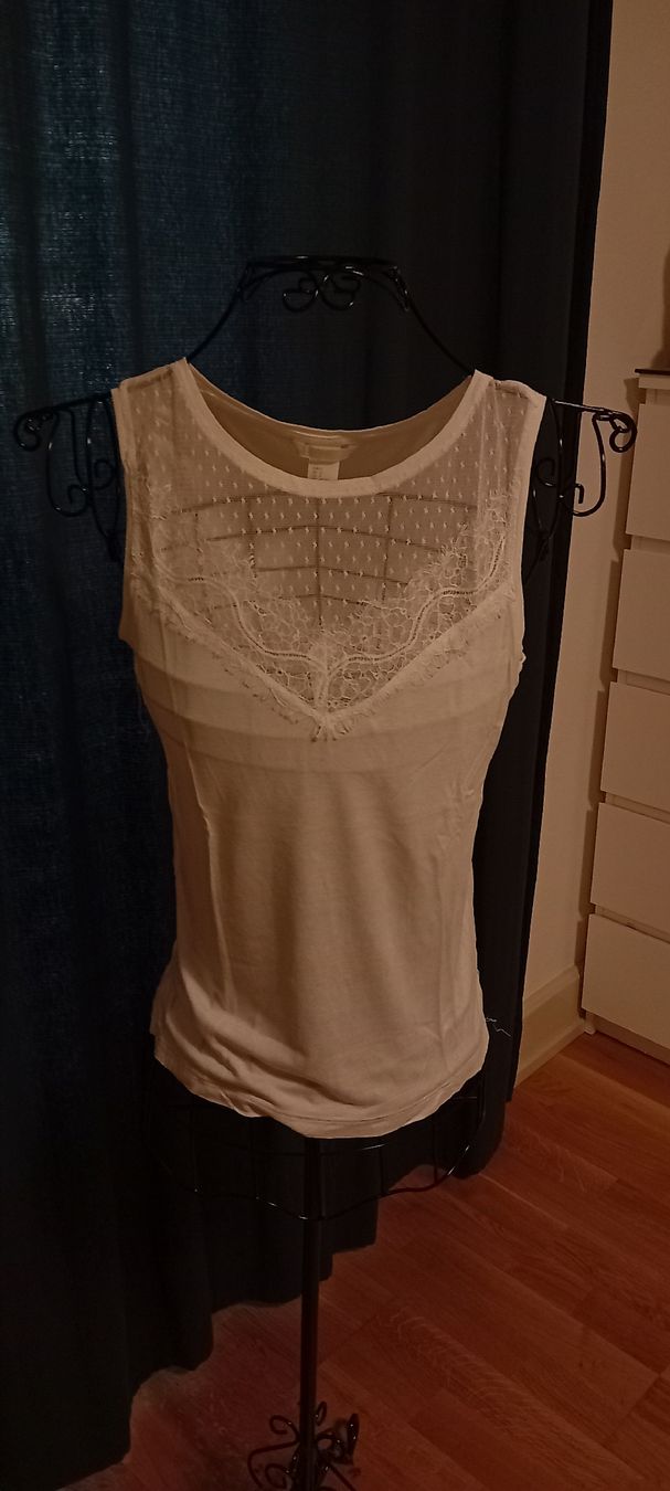 H&M Top: top gr S – Usato da zürich venduto da janjaz 1