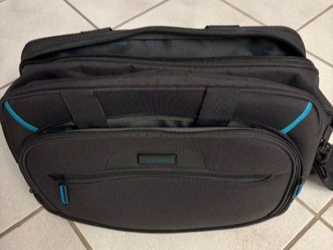 Borse: Laptoptasche, 42x32 cm – Nuovo e nell'imballaggio originale da Würenlingen venduto da Delfinli1 1