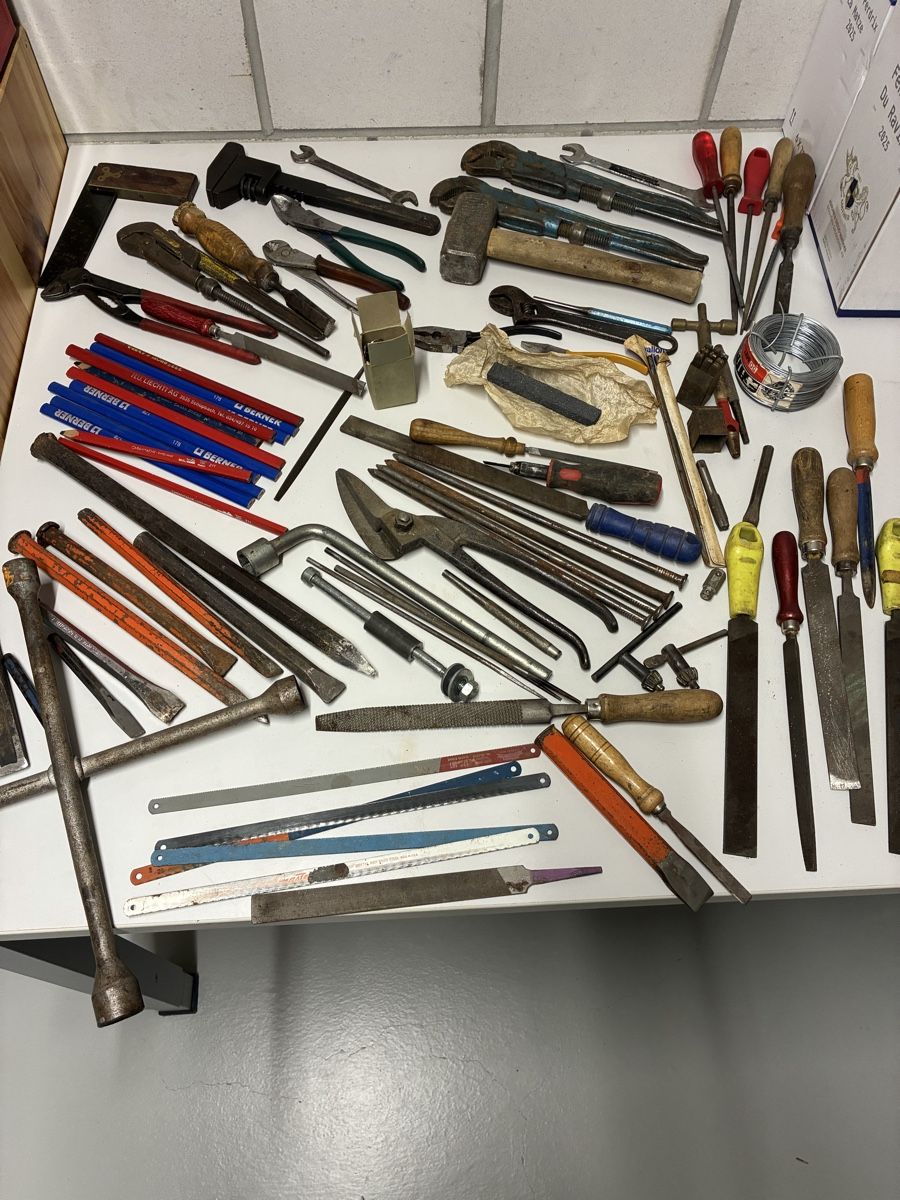 Tous les outils: Werkzeug 02 – D'occasion à Schüpbach par Tluky 5