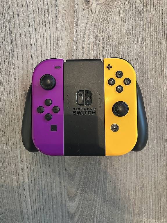Consoles: Nintendo Switch inkl. Zubehör Fit Ring – D'occasion à Hausen AG par Suti5212 3