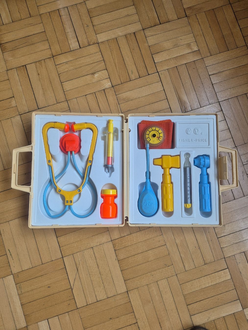 Fisher-Price Spielzeuge: Vintage Arztkoffer  – Gebraucht aus Bern von san_kcw5