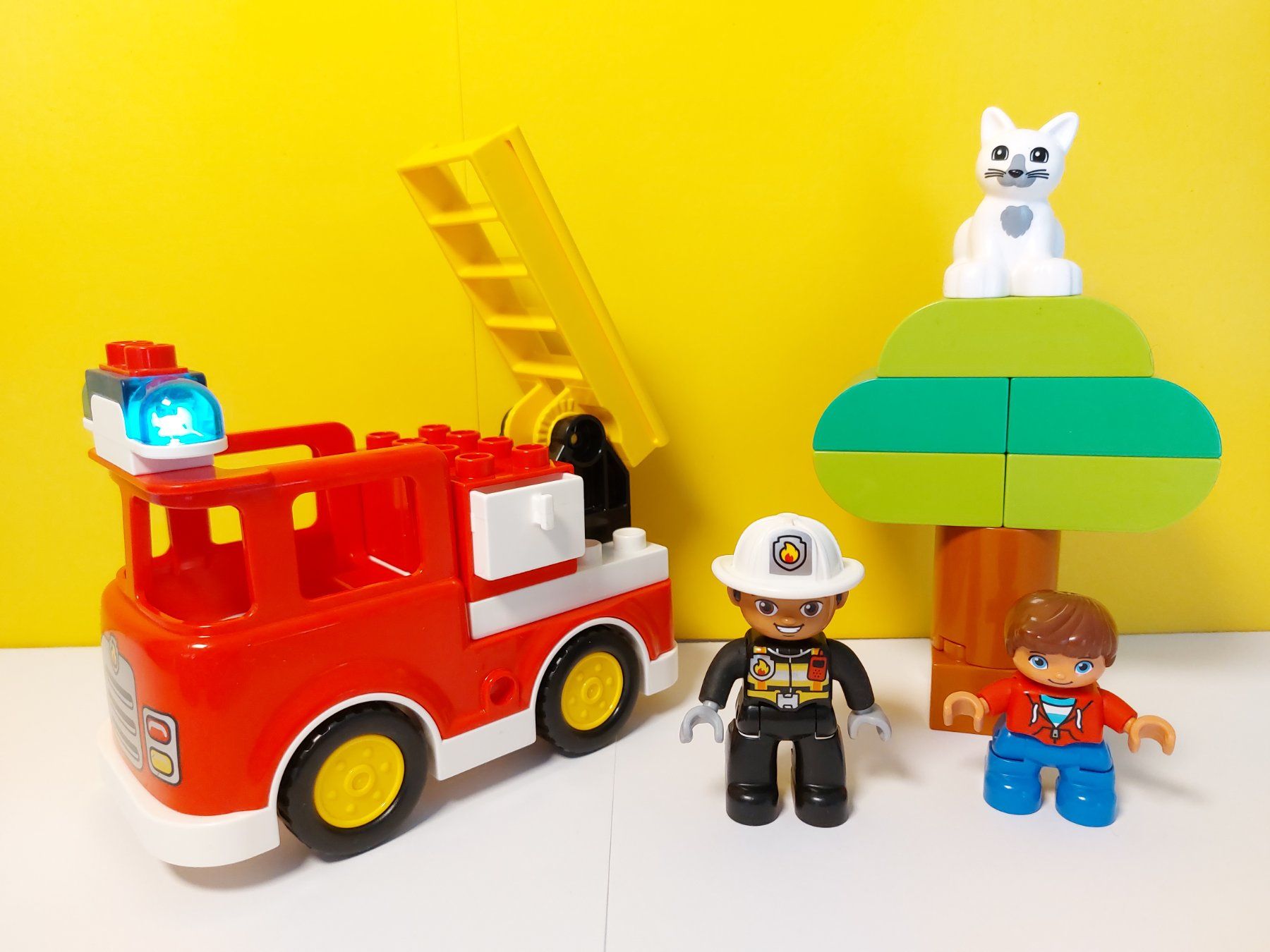 LEGO DUPLO 10901 Feuerwehrauto mit Licht & Ton Komplett (Gebraucht) in ...