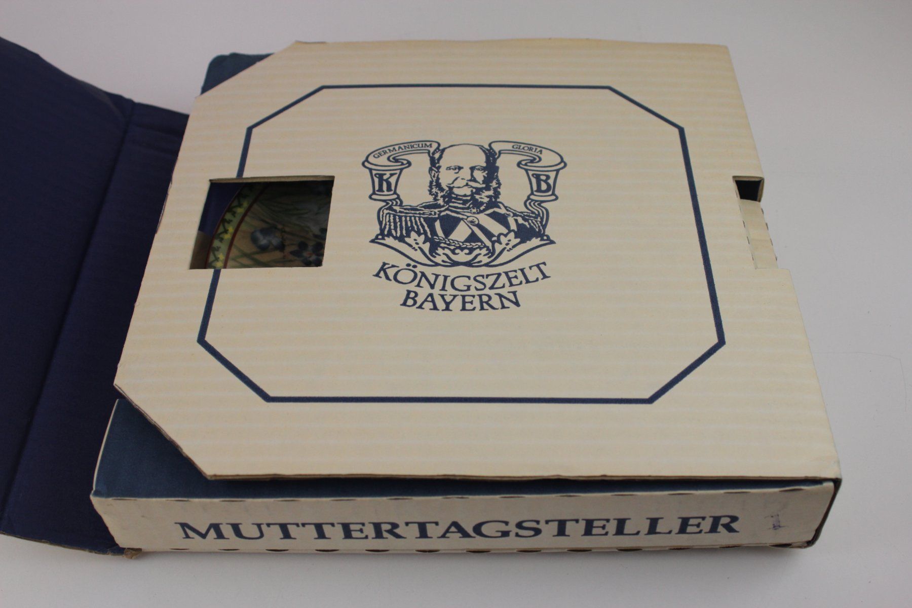 Assiettes: Muttertagsteller 1987 Sulamith Wülfing – D'occasion à Basel par IRMAundFRED 3