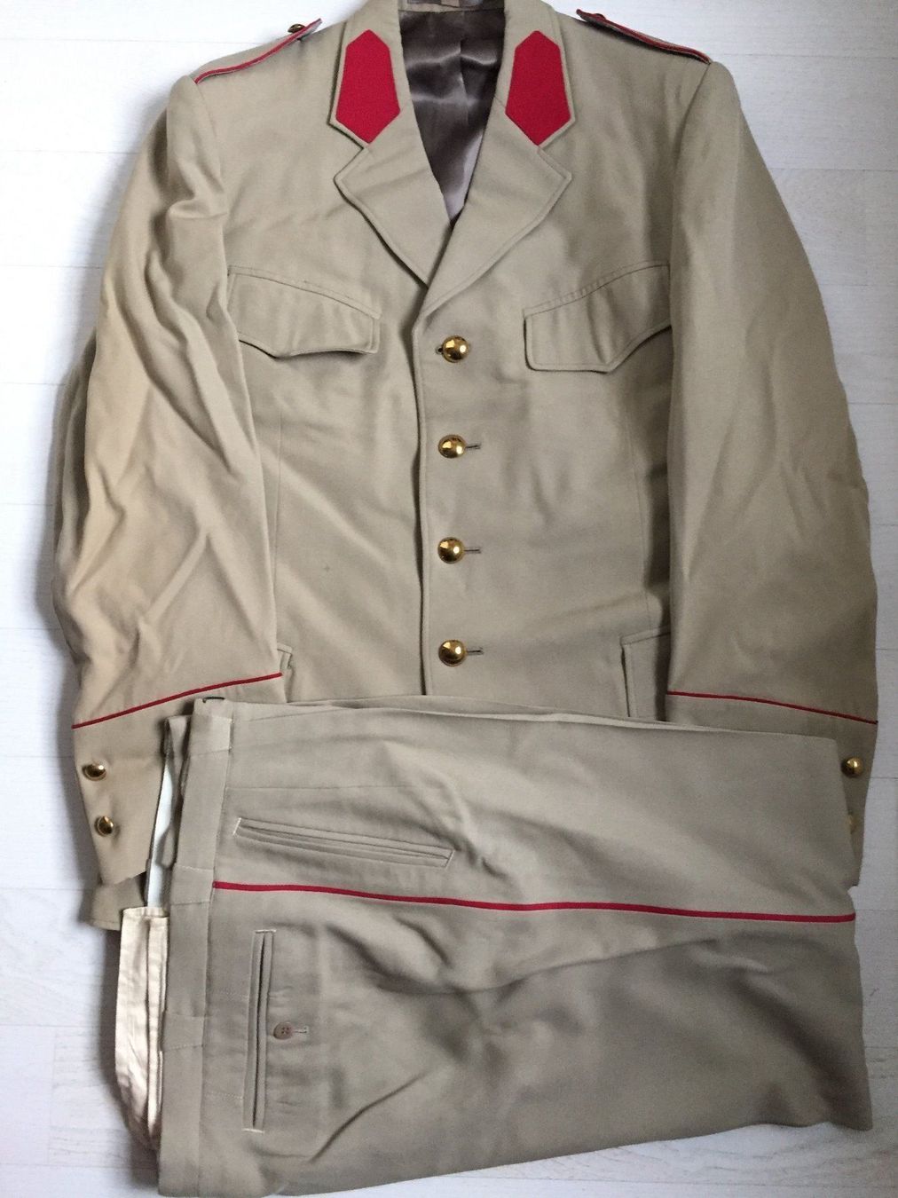 Uniformi: Uniform Gemeindepolizei Tessin – Usato da Volketswil venduto da zwitsch33