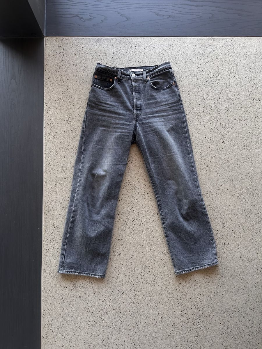 Levi's Jeans: Levi's Ribcage Straight Ankle - W27 - Farbe 'Cloud Over' – Usato da Zürich venduto da ...._---_.. 2