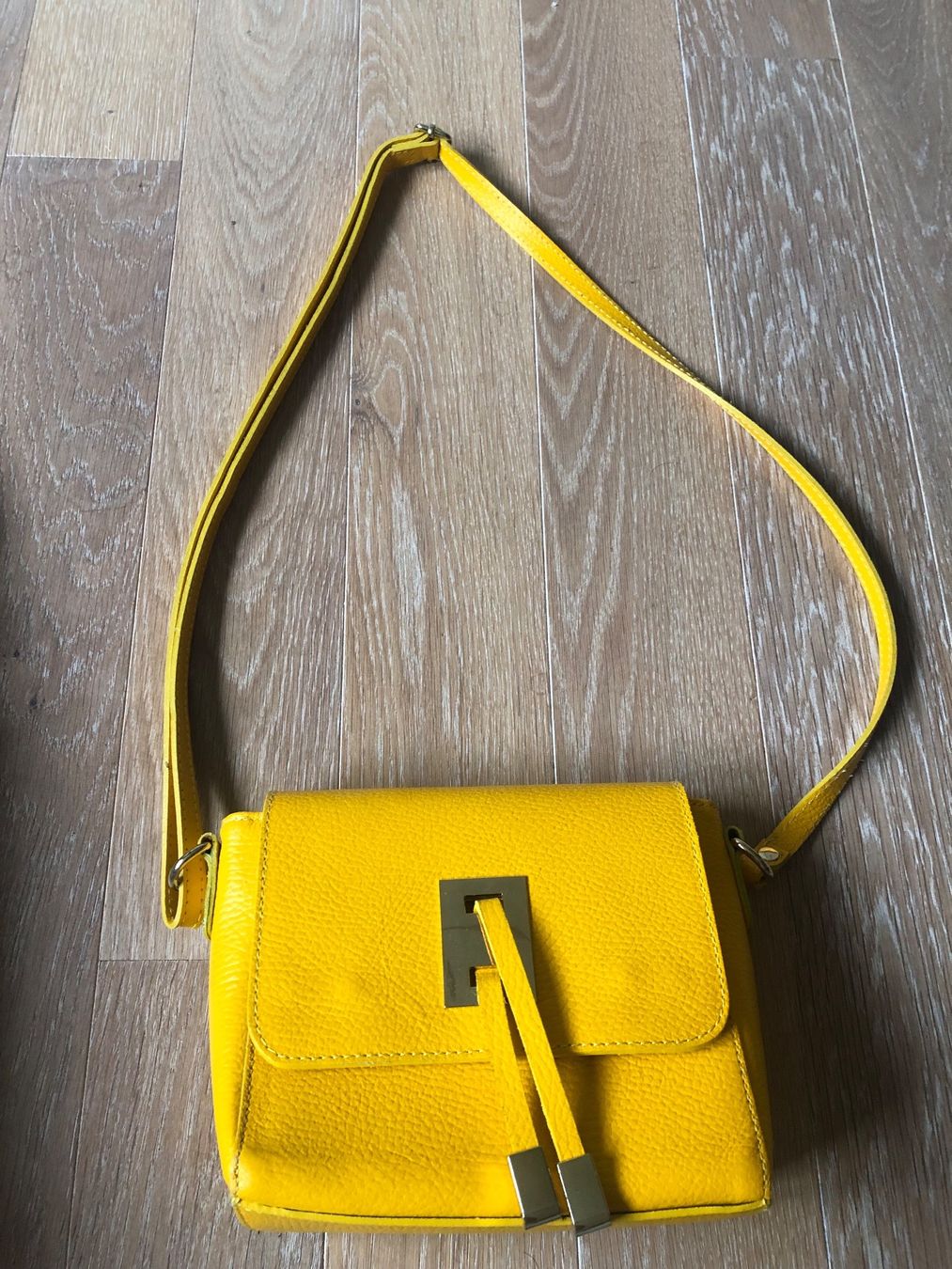 Borse da donna: Ledertasche in Gelb – Usato da Gockhausen venduto da nad_fv2p