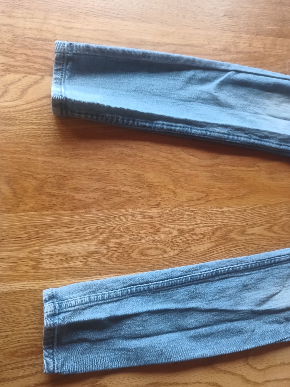 Kleiderpakete & -sets: Hoody und Jeans Mädchen 146 – Gebraucht aus Burgdorf von Bxblau 1