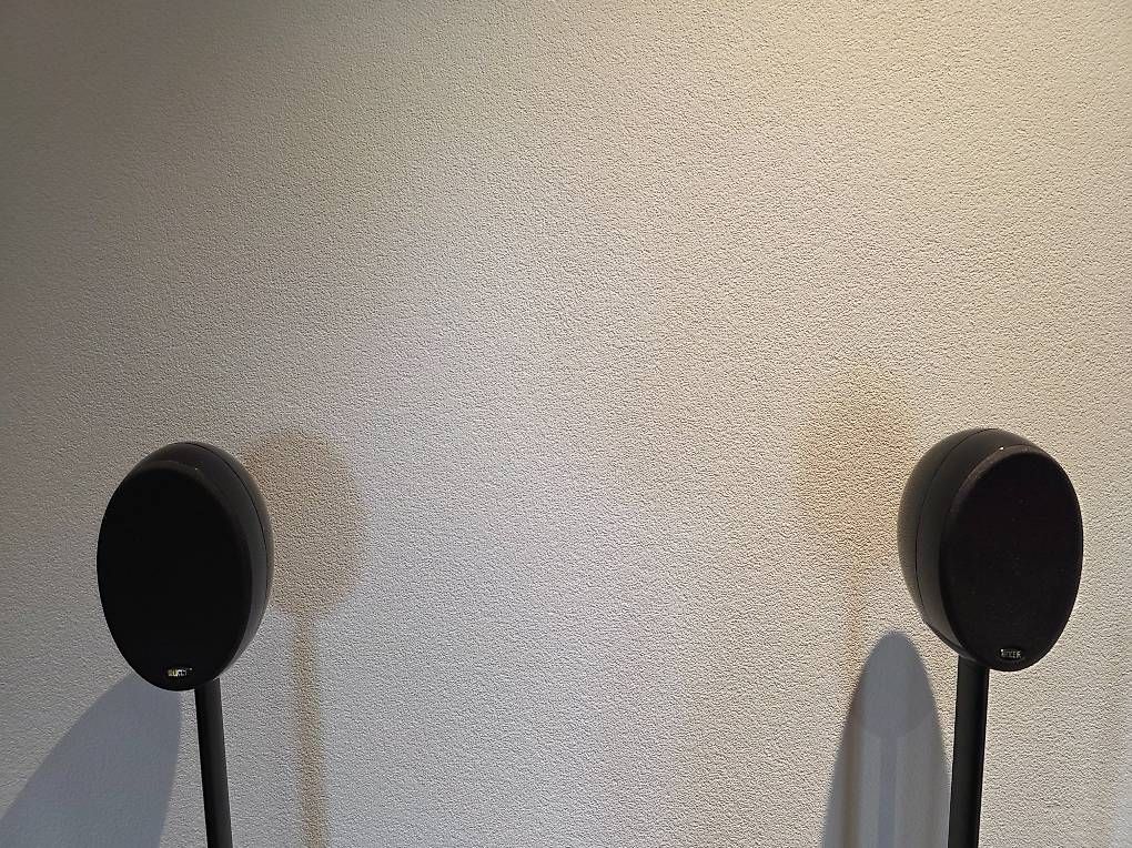 Kef Home Cinema: KEF KHT3005SE 5.1 Soundsystem – Usato da Häutligen venduto da Role_72 3