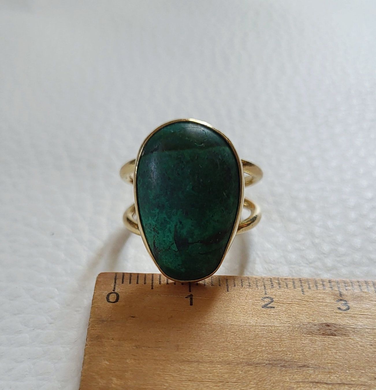 Anelli: 18 Karat 750 Massiv Gold Ring Mit Stein – Usato da Wald ZH venduto da Dasilver