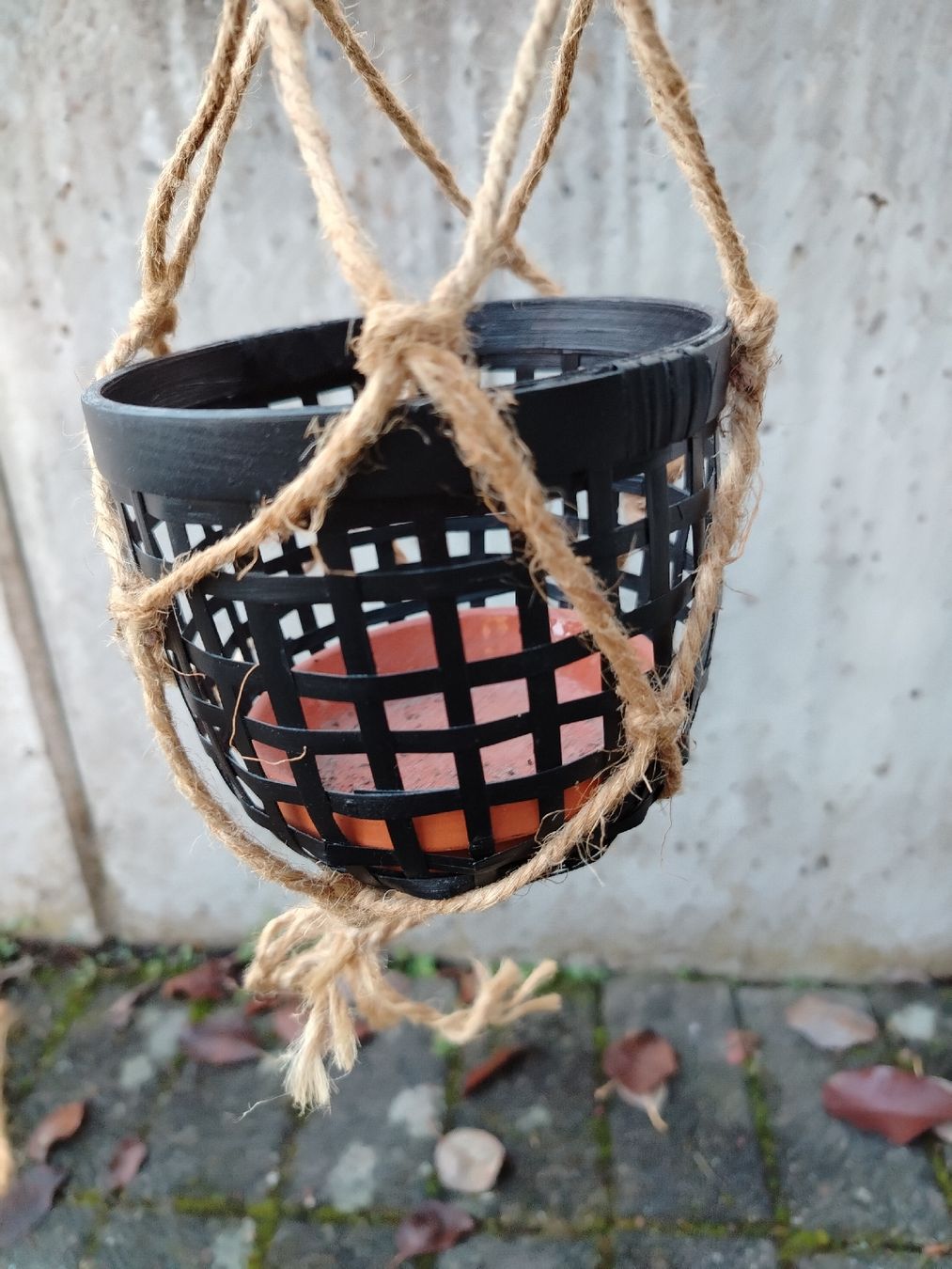 Toutes les décorations: 4 x Makramee Pflanzenaufhänger – D'occasion à Schönenbuch par sop_n7zd