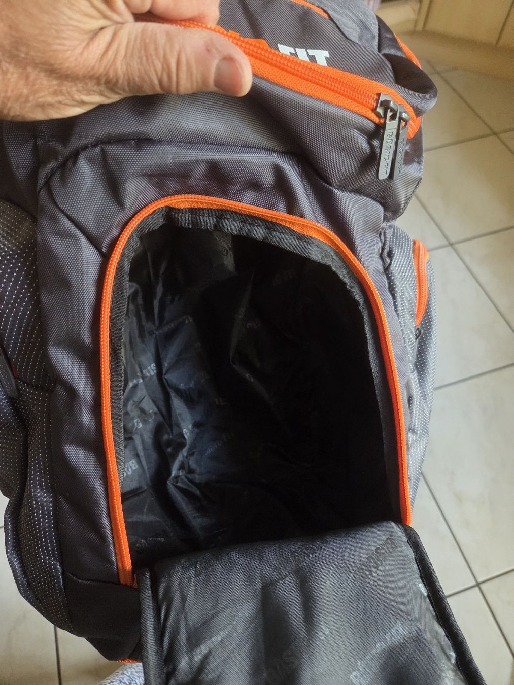 Zaini: Rucksack BASIC-FIT Grau Orange neuwertig – Nuovo (secondo la descrizione) da Winterthur venduto da cherzli02 3