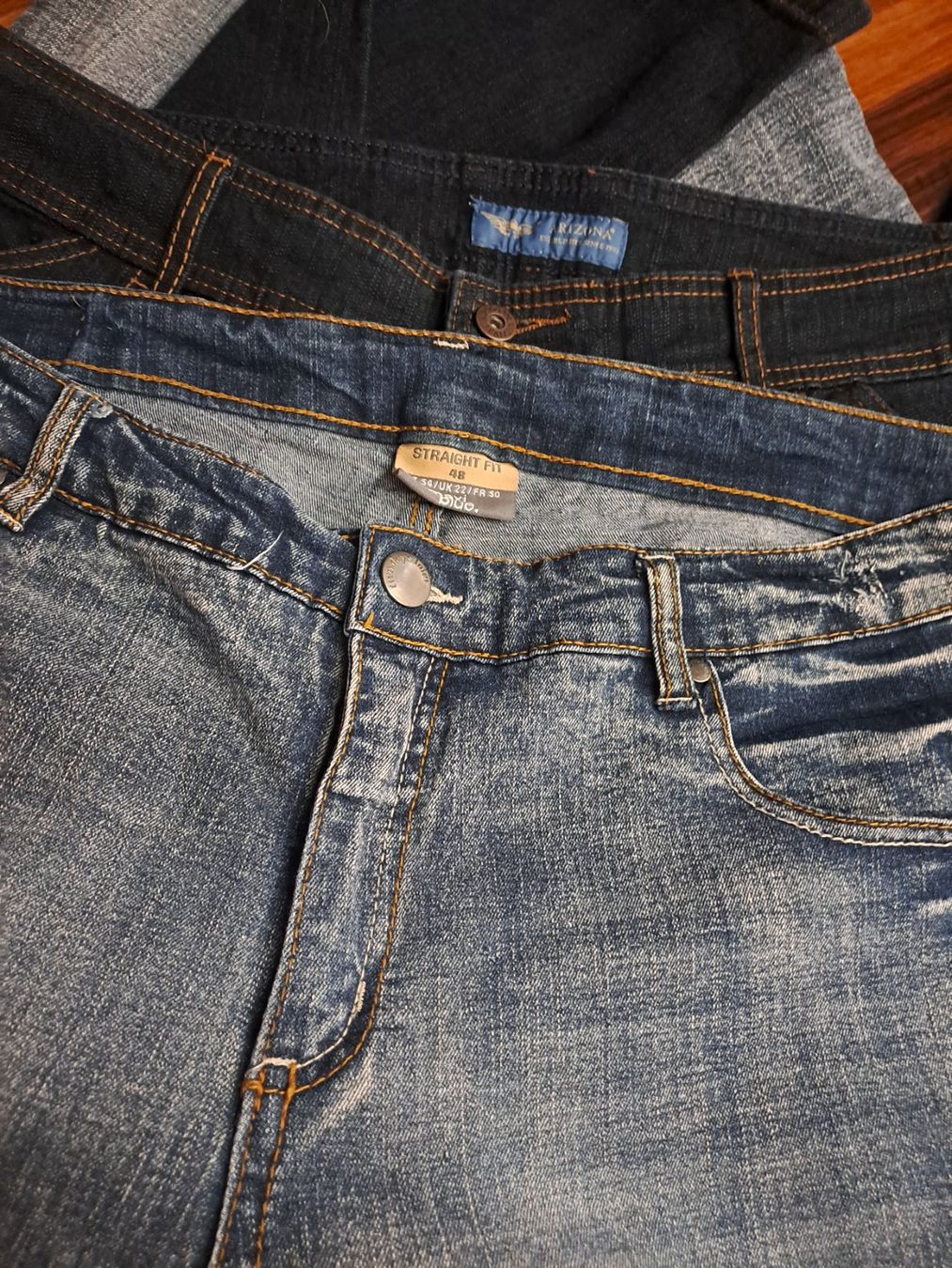 Arizona Jeans: 2x Jeans und eine gratis dazu Gr.48 – D'occasion à Emdthal par kasira 3