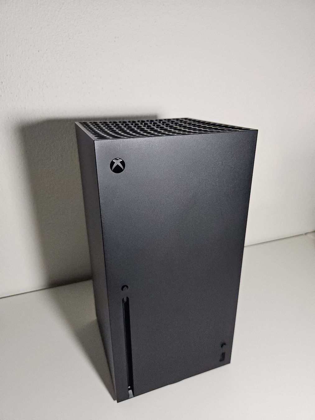 Microsoft Console: Xbox Series X – Usato da Savagnier venduto da Guzz