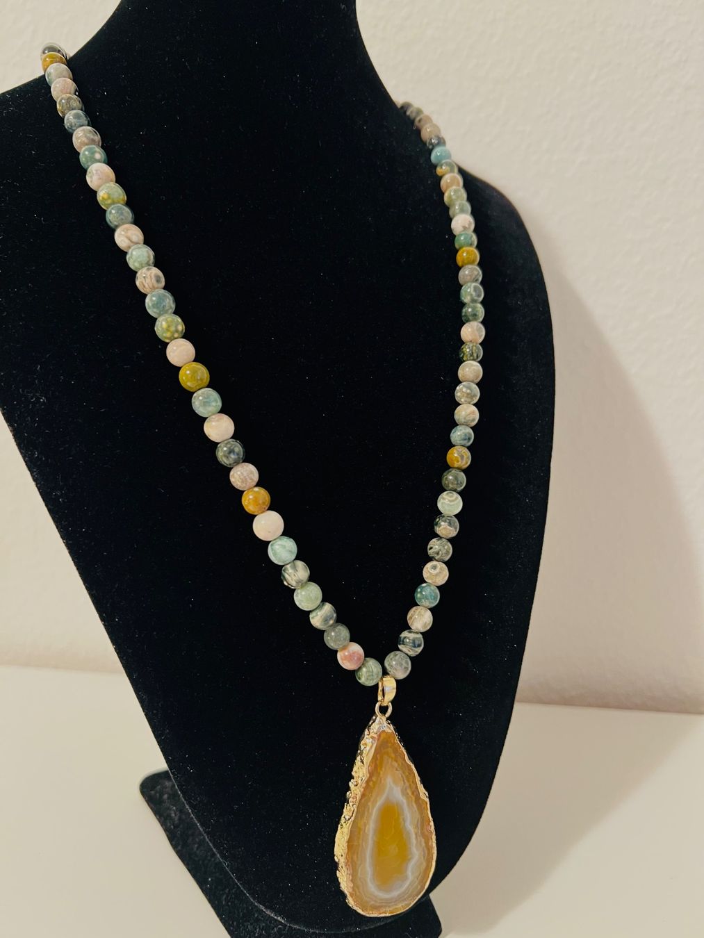 Ketten: Agate Pendant Necklace – Neu und originalverpackt aus Rüschlikon von topswissvintage 2