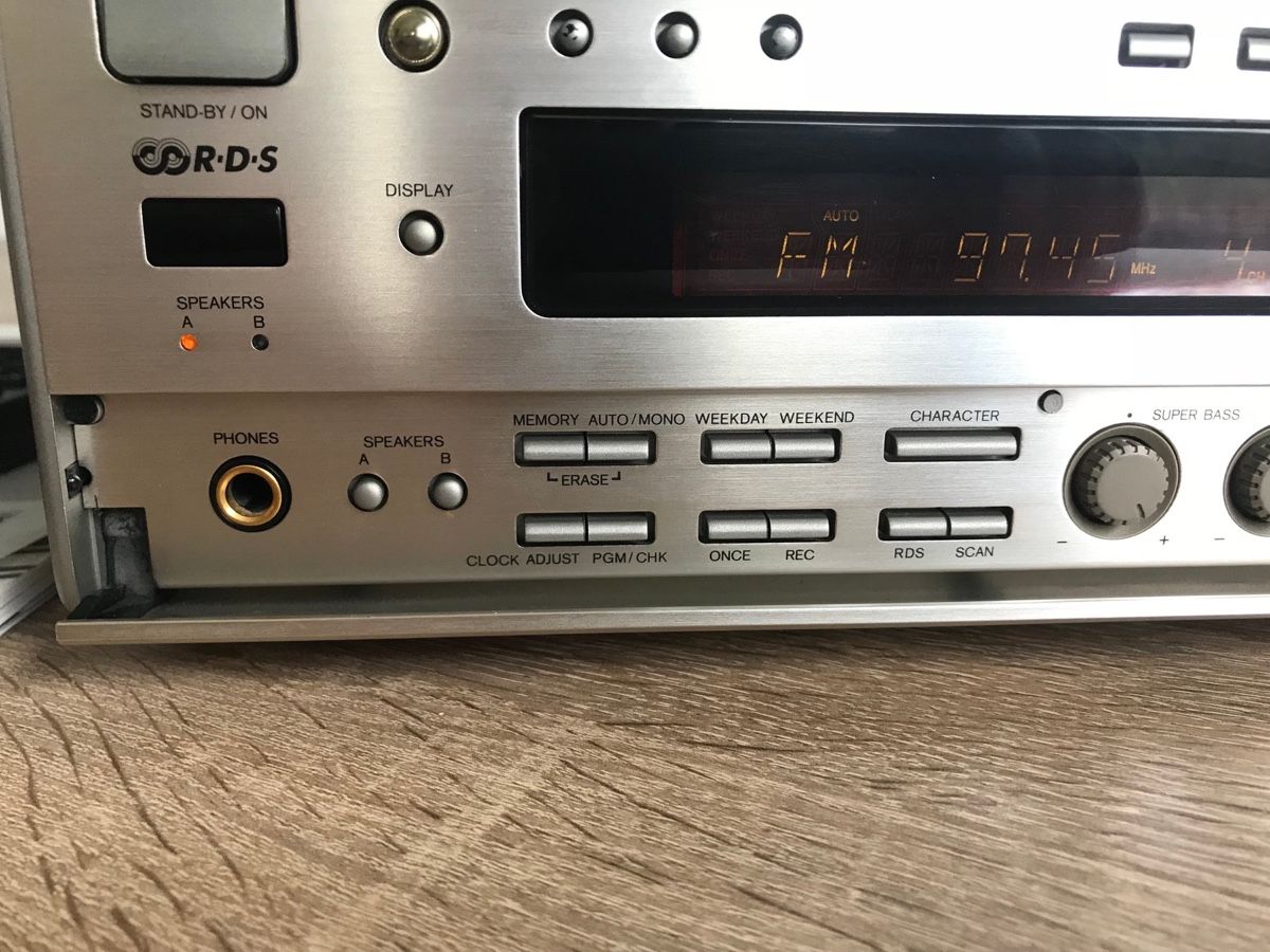 Onkyo Ricevitori: Onkyo R-811RDS Stereo Receiver champagner – Usato da Trimbach venduto da ELITA-5 3