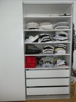 PAX-Schrank mit Schiebetüren