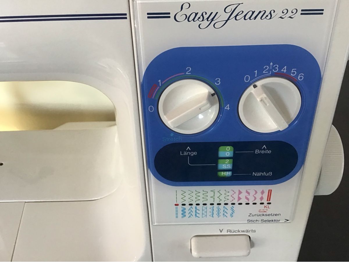 Macchine da cucire: Nähmaschine, – Usato da Adliswil venduto da ajr-39 2