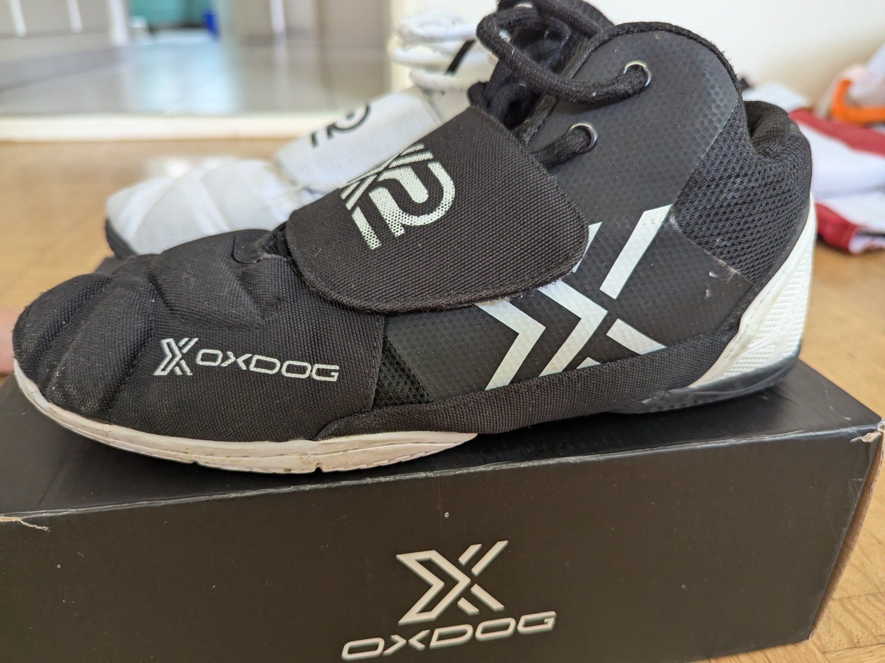 Scarpe da uomo: Oxdog Hallenschuhe X2 Grösse 42 – Usato da Pfäffikon ZH venduto da Pfauwow 2