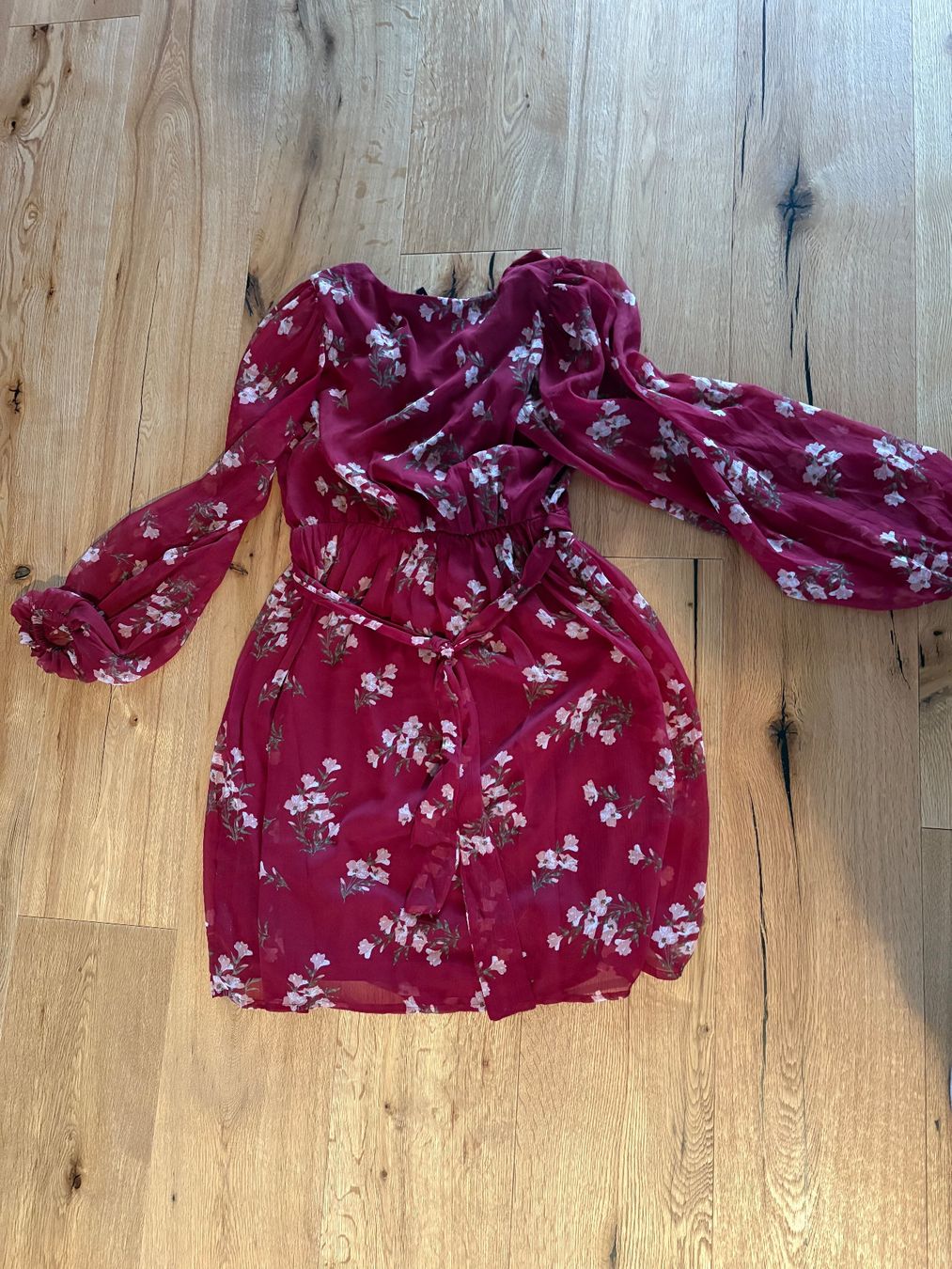 Vero Moda Vestiti: Kleid mit Blumenmuster – Usato da Beatenberg venduto da Rose406 1