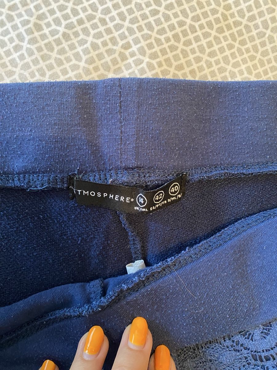 Hosen: Shorts, Grösse 40, Dunkelblau mit Spitze! – Gebraucht aus Zürich von yae56 1