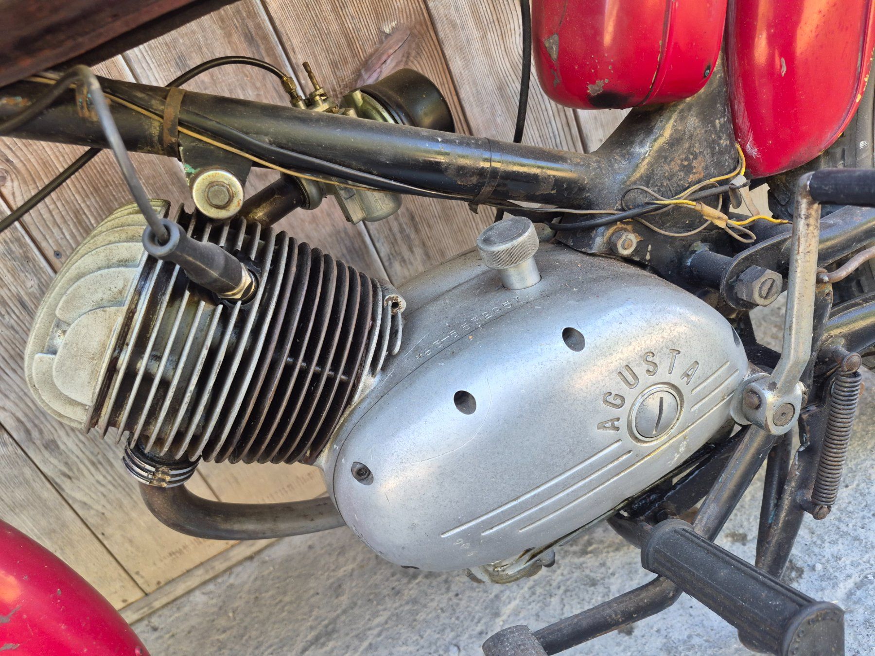 MV Agusta Strasse: Mv Agusta ottantatre Scheunenfund – Gebraucht aus Dättlikon von man_ct9m 5