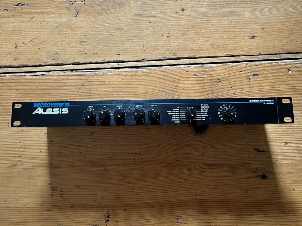 Alesis MicroVerb III 16Bit Digital Reverb and Delay Alesis Kaufen