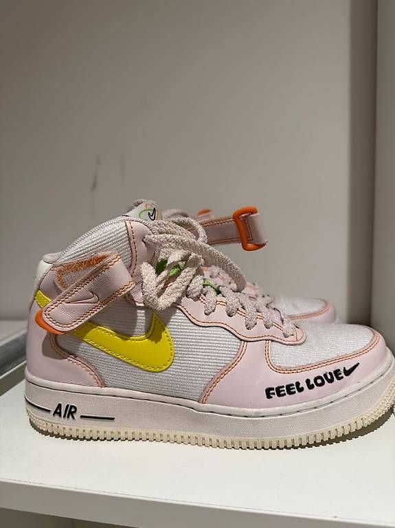 Scarpe da donna: Nike Air Force 1 Mid "Feel Love" – Nuovo e nell'imballaggio originale da Zürich venduto da nic_c8k6 4