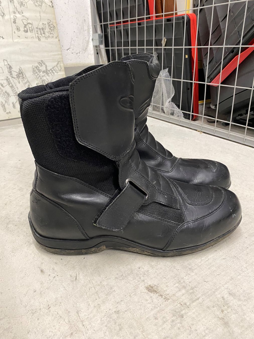 Alpinestars Scarpe da uomo: Alpinestars Motorradstiefel Gr. 44 Schwarz – Usato da Dübendorf venduto da ani_hlk2 1