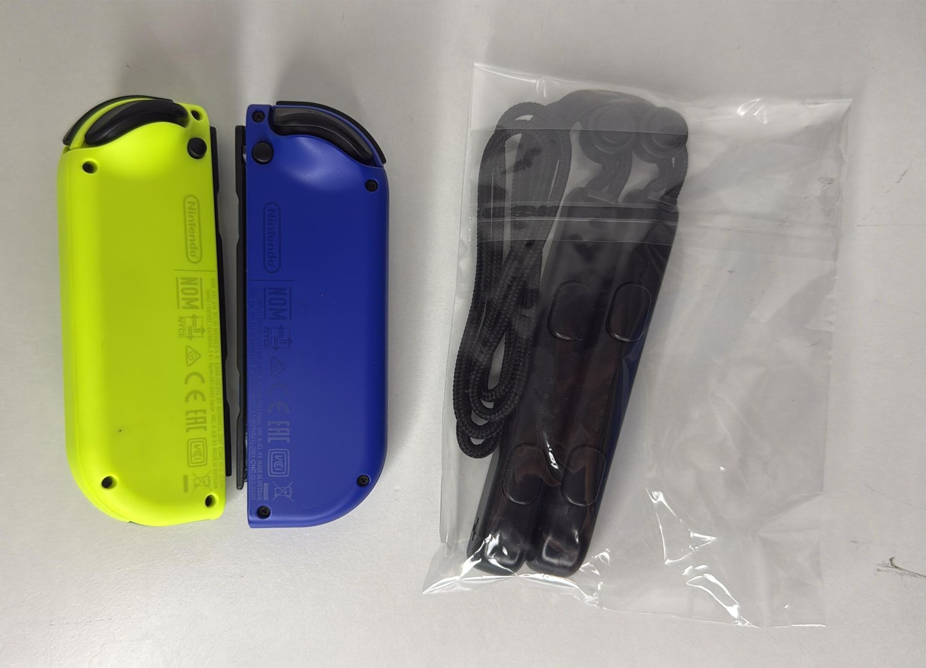 Controller: Nintendo Switch Joy-Cons Blau Gelb  – Usato da Ehrendingen venduto da lax21 1