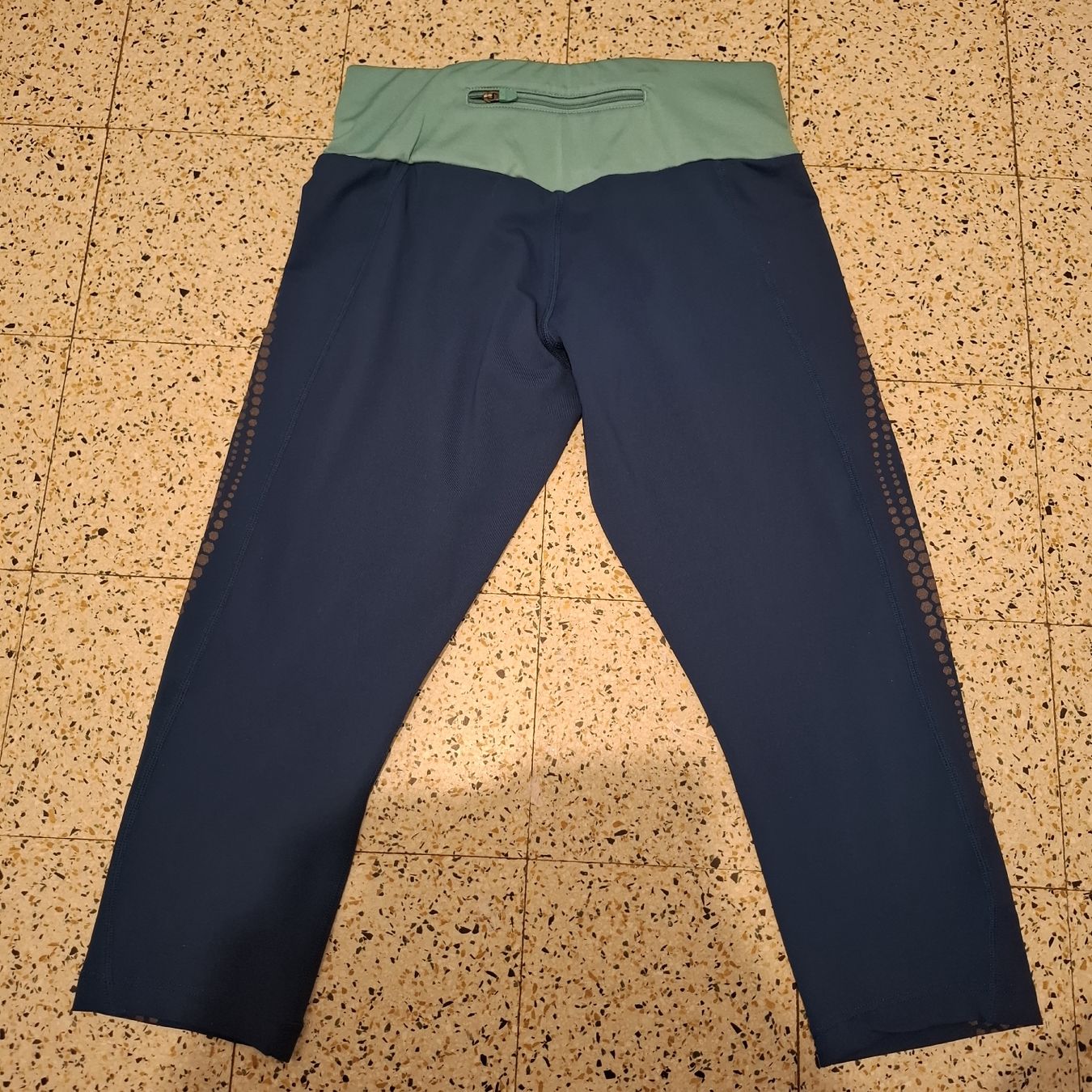 Asics Leggings: Legging de Running Asics MotionDry - XS – Nuovo (secondo la descrizione) da Le Locle venduto da QualiteExpress 3