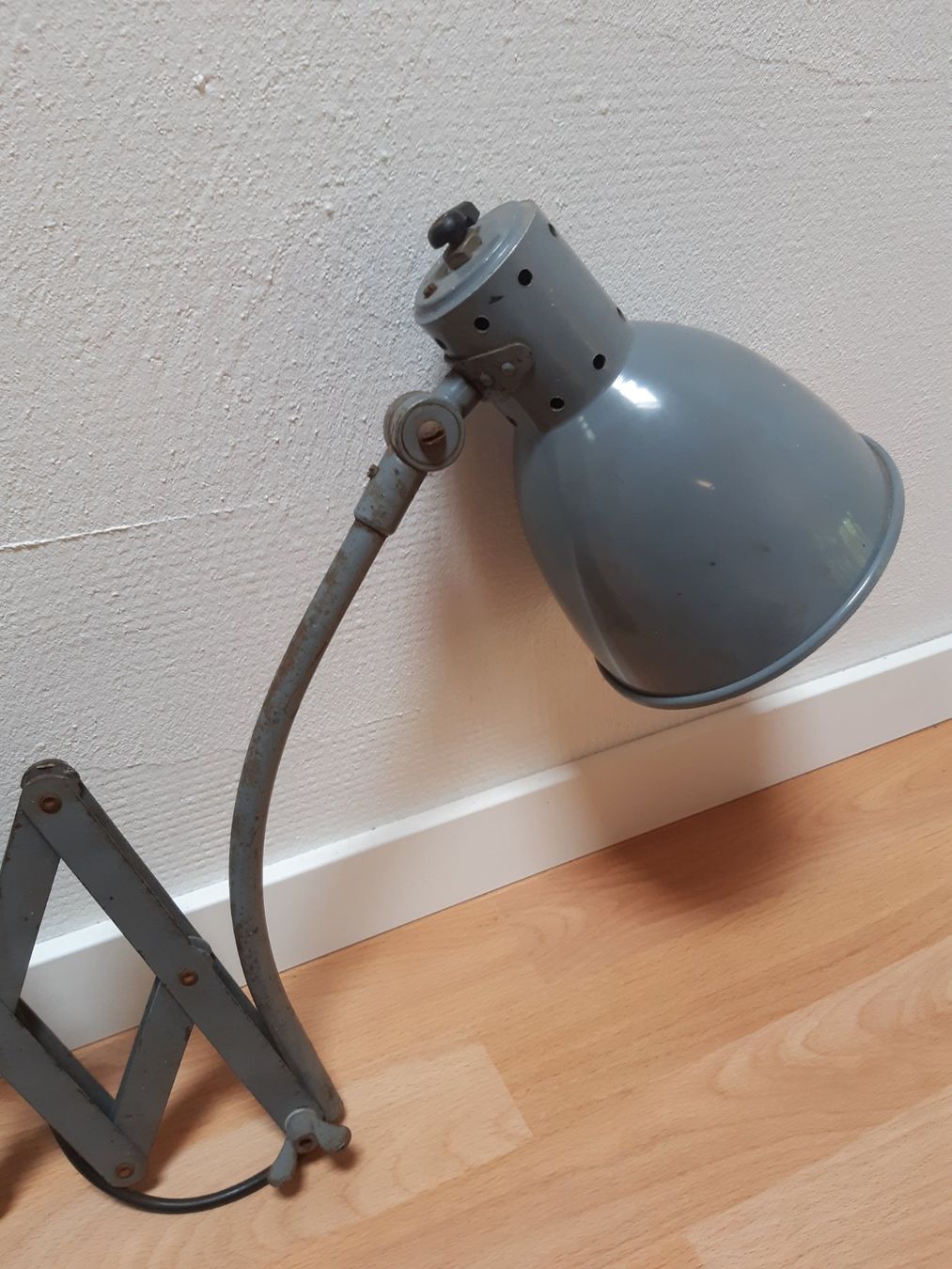 Lampade: Scherenlampe, vintage, grau – Usato da Lumino venduto da Onyxrocks 2