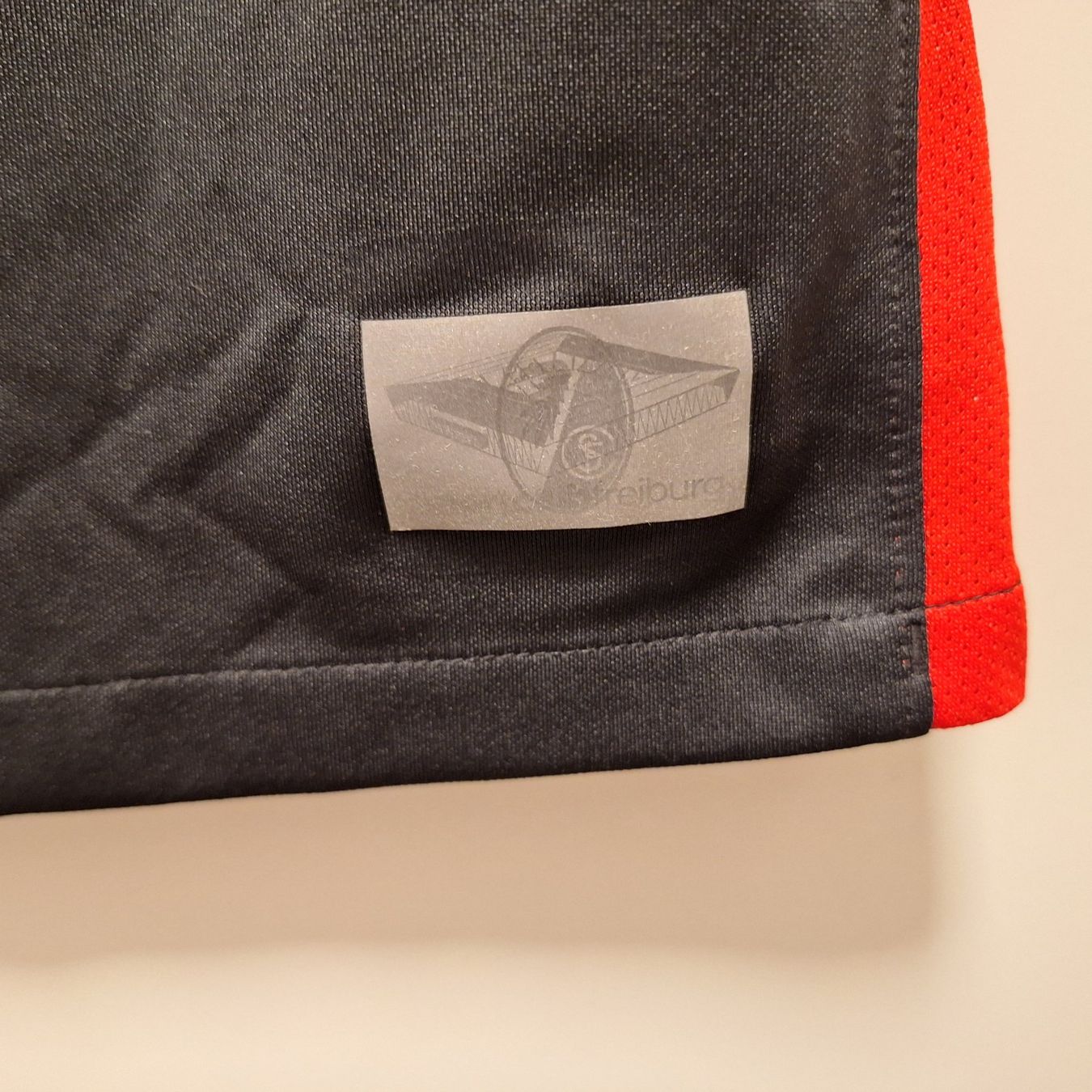 Canottiere & Pantaloni: NIKE SC Freiburg  S fur erwachsen oder L fur junge – Usato da Bellinzona venduto da LA-ropa-de-Juan 4