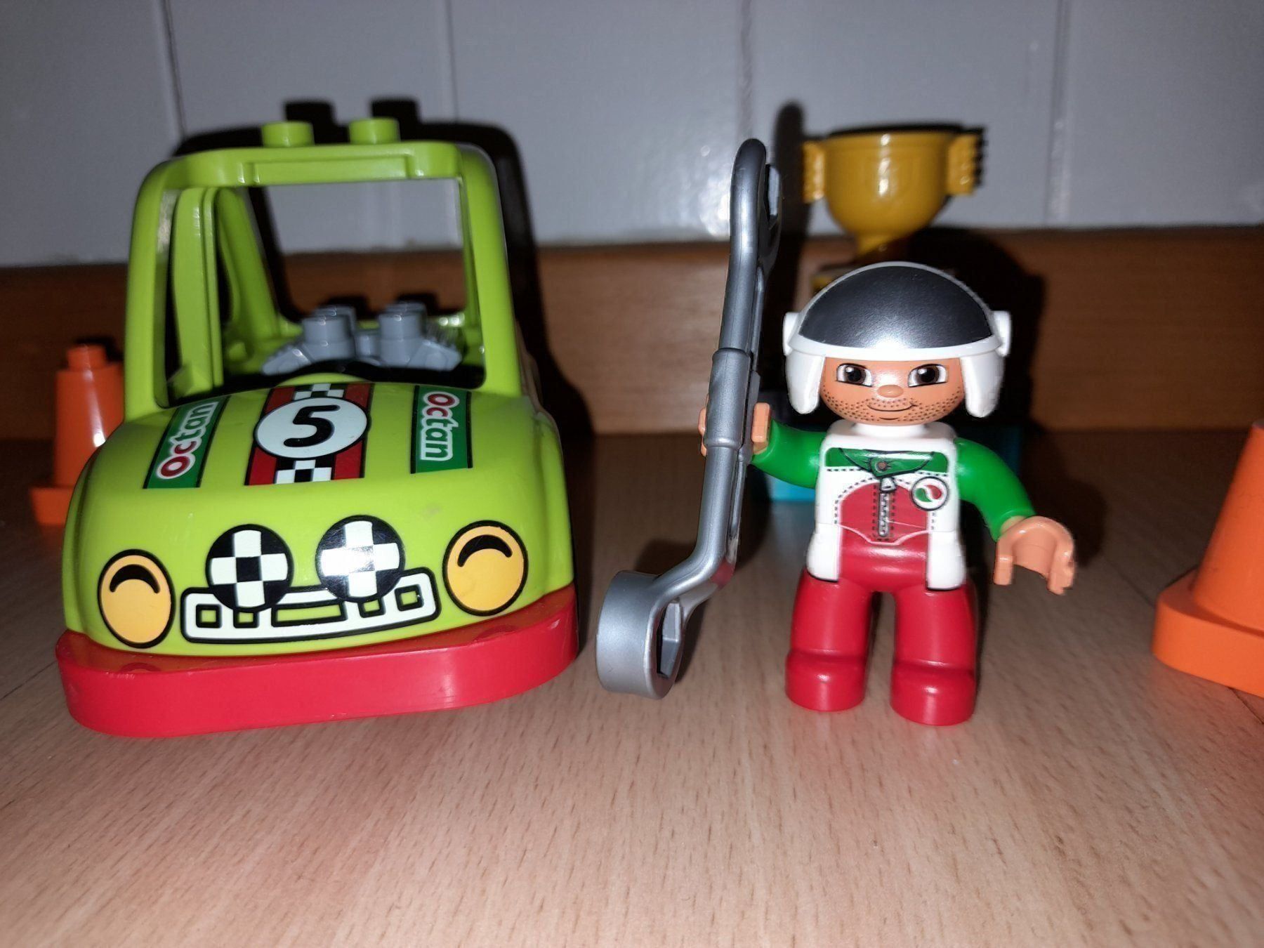 Lego Giocattoli: Lego Duplo Rennwagen 10589 – Usato da Wittenbach venduto da Gugielmo 2