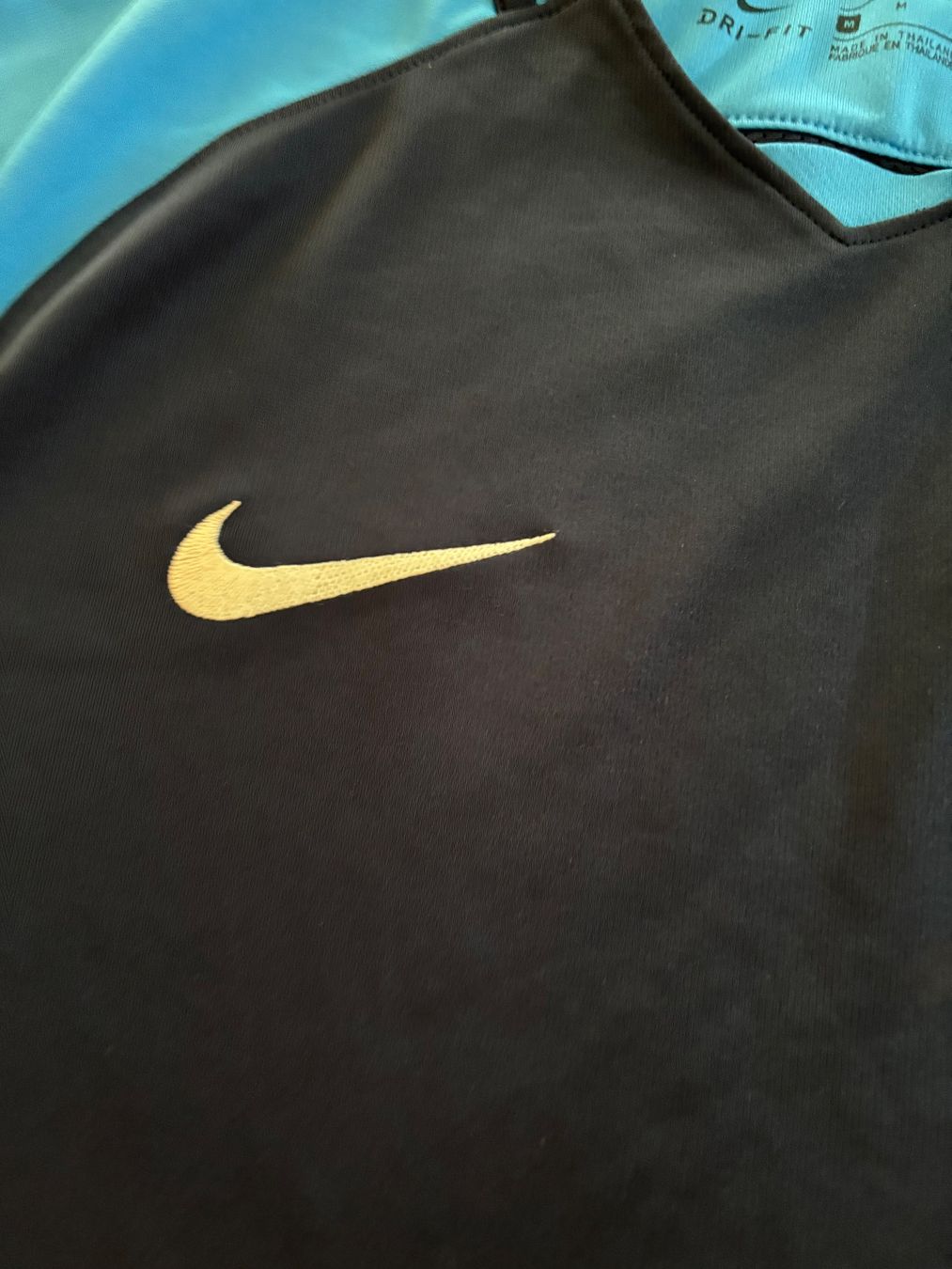 Nike Canottiere & Pantaloni: FCZ Fussballshirt Grösse M – Usato da Bülach venduto da bjoernbenny 3