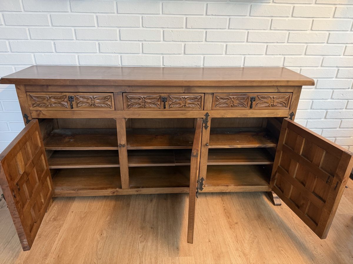 Commodes: Kommode spanischer Stil – D'occasion à Bettlach par Valgoy 1