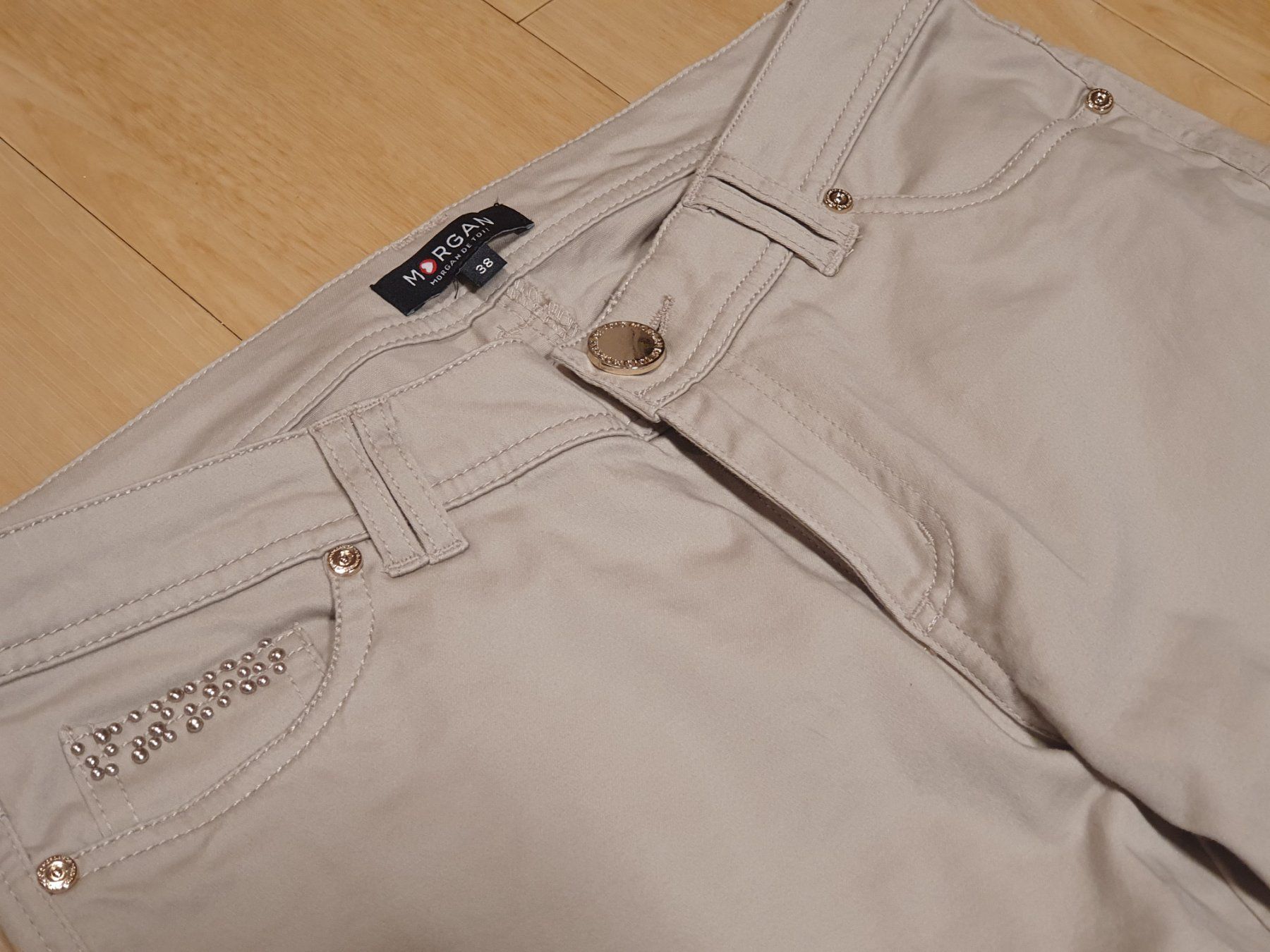 Morgan Jeans: Morgan Hose Hell Braun Beige Gr. 38 Elegante – Usato da Val D Illiez venduto da SnowRoof 2