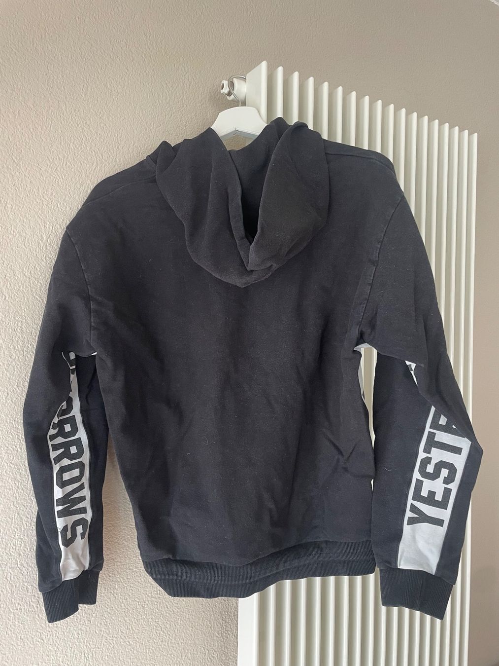 Carhartt Vestes: Carhartt  Zip Hoodie – D'occasion à Bern par nin_jz5t 1