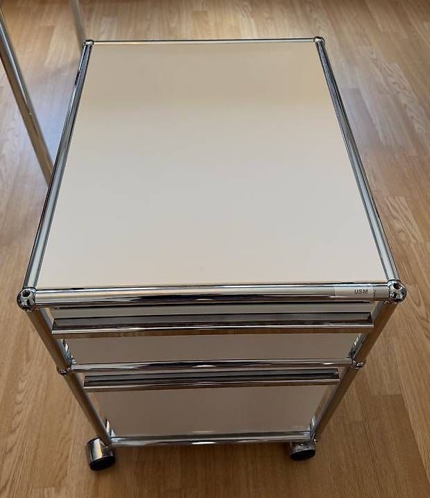 USM Banconi: USM Haller Rollcontainer / Rollkorpus weiss/lichtgrau – Usato da Bern venduto da devices101 2