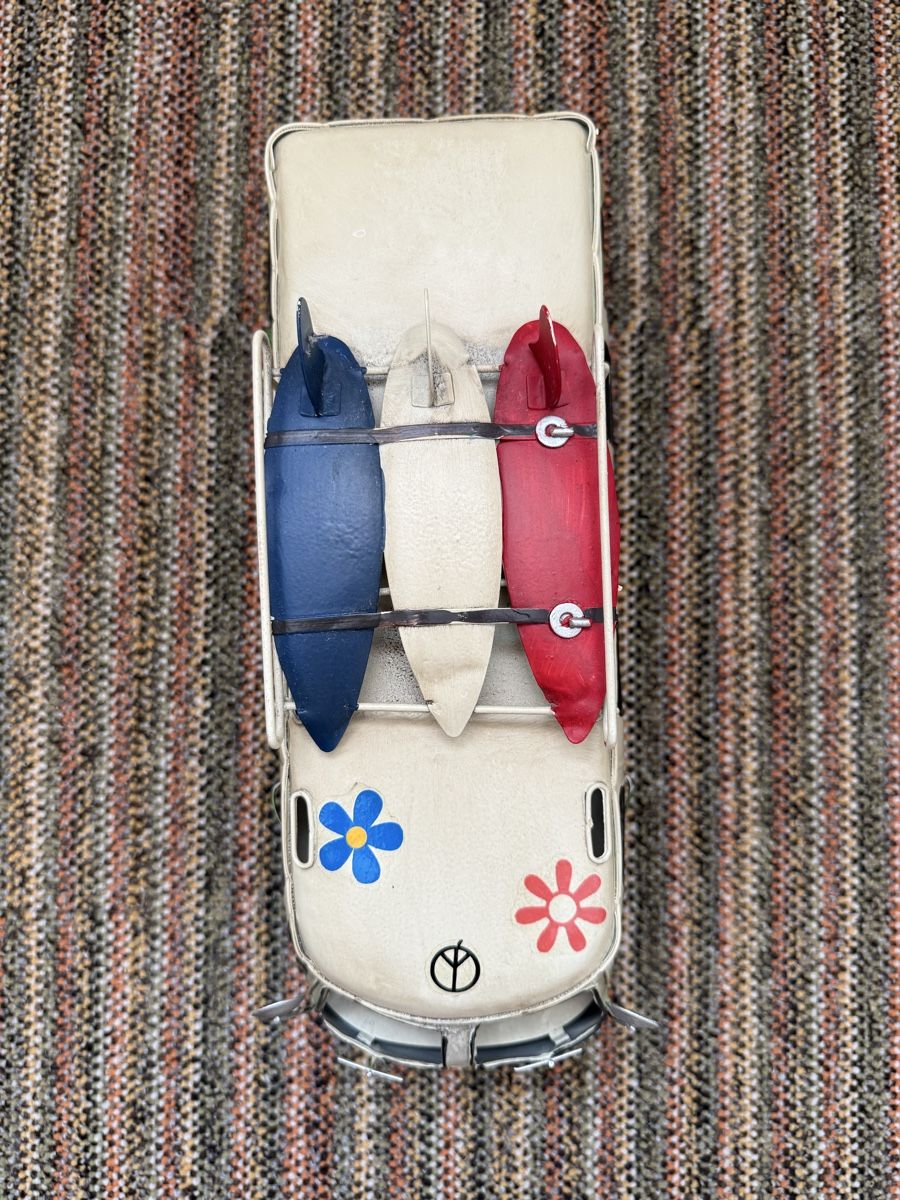 Alle Dekorationen: Dekorationsbus Blech Retro Hippie mit Surfbrettern – Neu (gemäss Beschreibung) aus Forch von m_d_wq2p 1