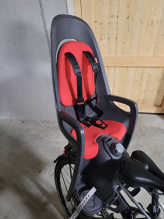 Pezzi di ricambio: Velokindersitz Hamax Caress inkl. 2 Adapter – Usato da Tafers venduto da Borgus 1
