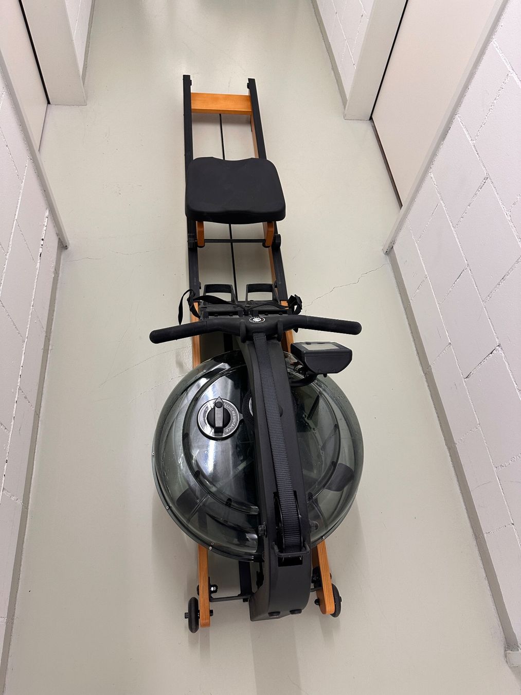 Hometrainer: Rudergerät Fluid Tower gebraucht – Usato da Pfaffnau venduto da 2.scoll 2