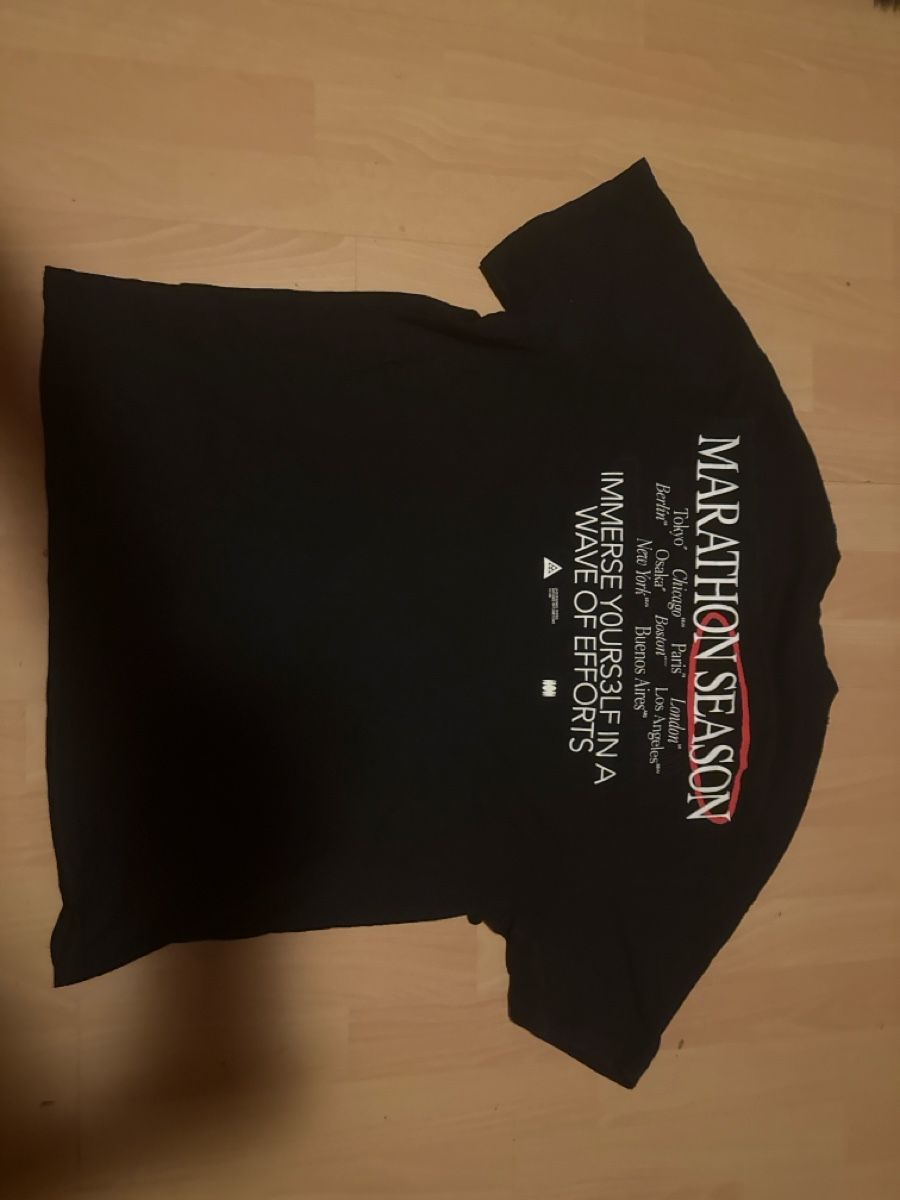 Bershka T-shirt: T-Shirt M  – Usato da Widnau venduto da muh_j6km 1