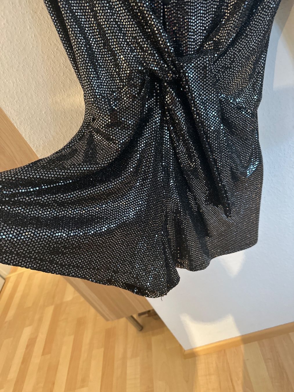 Zara Jumpsuits: Fest kleid Zara – Gebraucht aus Rapperswil BE von aro_66tx 2